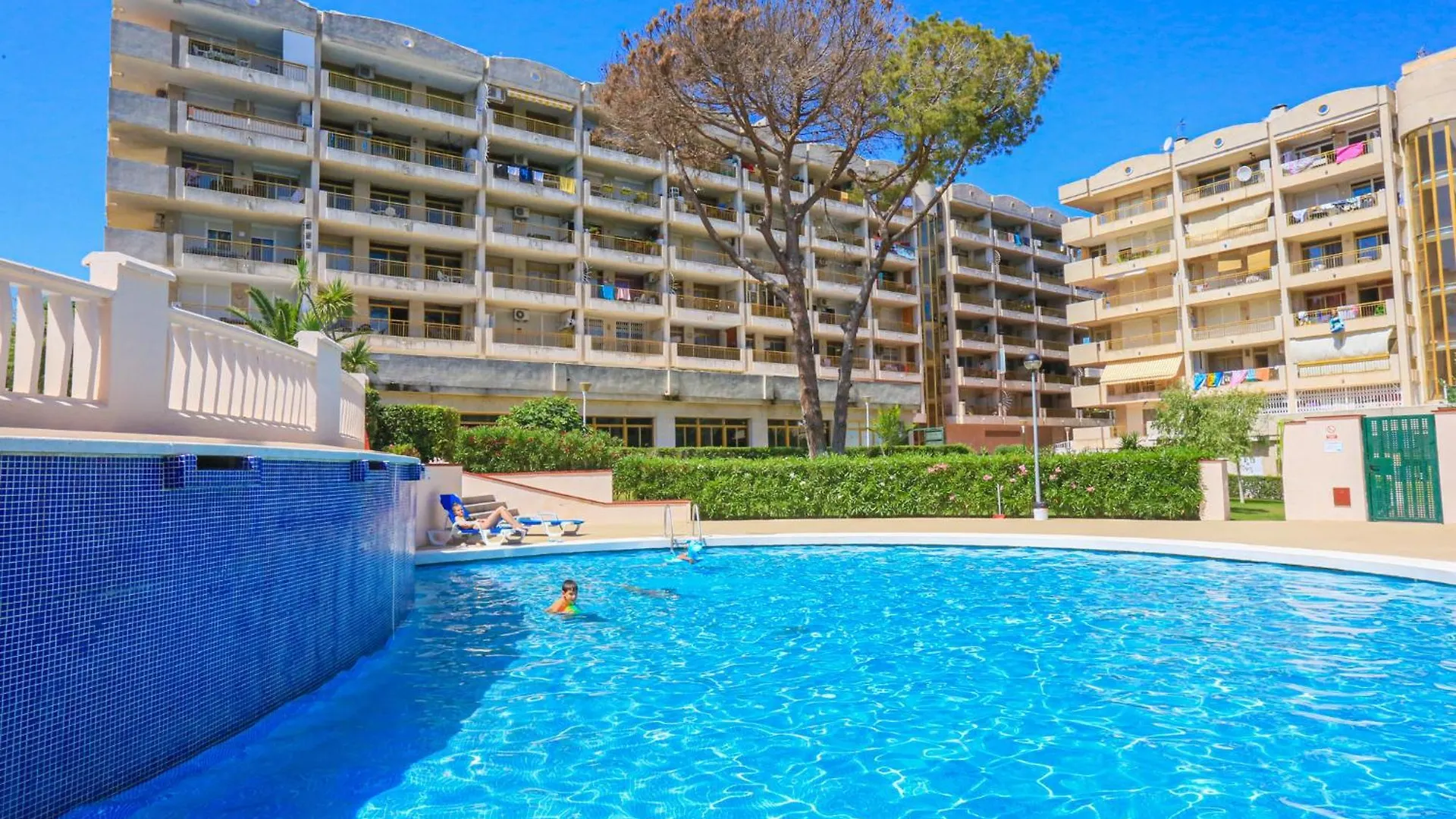 Catalunya Donna - Only Families Apartment Salou