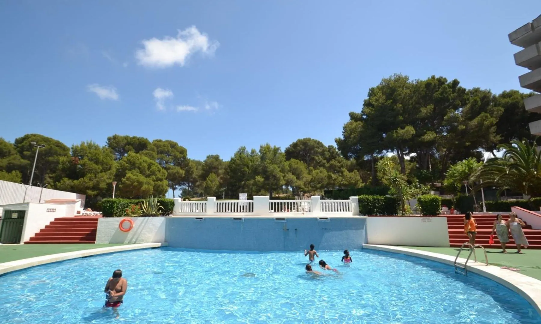 Catalunya Donna - Only Families Apartment Salou Spain