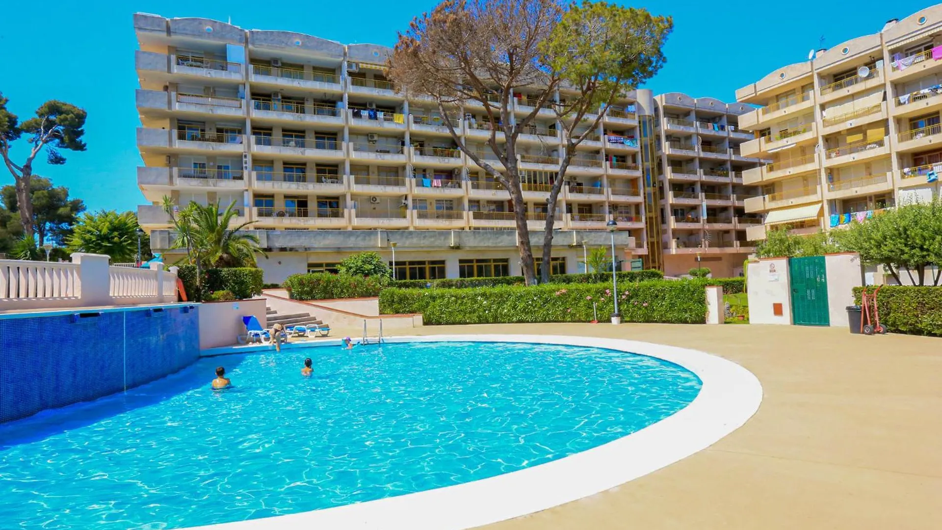Catalunya Donna - Only Families Apartment Salou 0*,